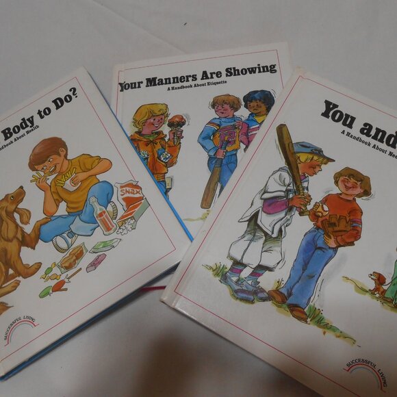 3 KIDS HC VTG CHAPTER HANDBOOKS ABOUT : NEEDS, HEALTH, & MANNERS LIKE NEW 👸👦 - Picture 3 of 15